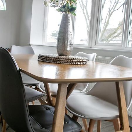 Ferienwohnung Stylish Retreat In Leigh-On-Sea Southend-on-Sea Exterior foto