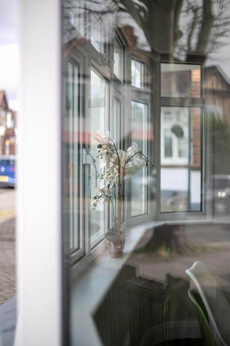 Ferienwohnung Stylish Retreat In Leigh-On-Sea Southend-on-Sea Exterior foto
