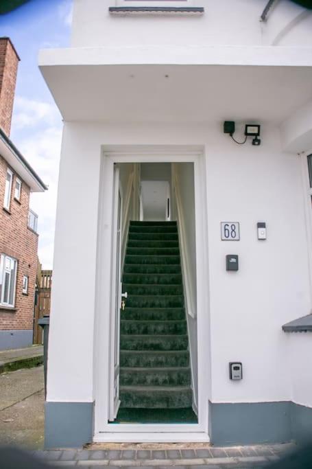 Ferienwohnung Stylish Retreat In Leigh-On-Sea Southend-on-Sea Exterior foto